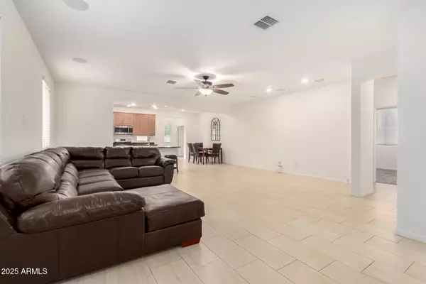 New River, AZ 85087,4222 W PALACE STATION Road