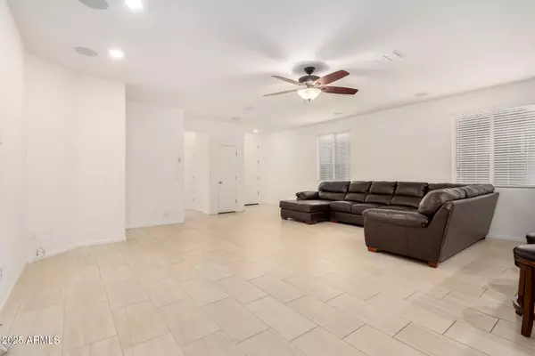 New River, AZ 85087,4222 W PALACE STATION Road