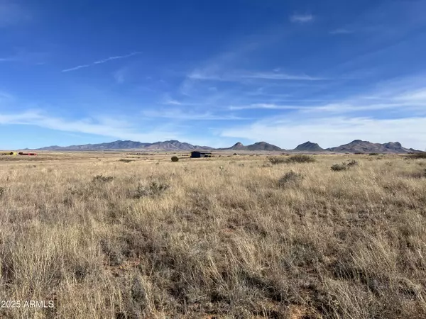 Elgin, AZ 85611,0 Red Man Drive #5