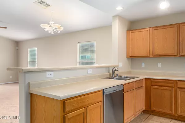 Goodyear, AZ 85338,946 S 166TH Avenue