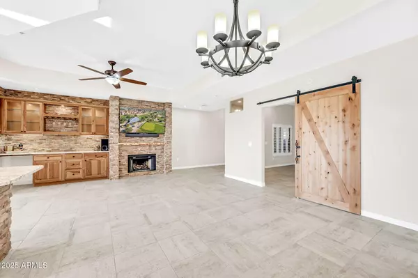 Scottsdale, AZ 85260,8245 E BELL Road #123