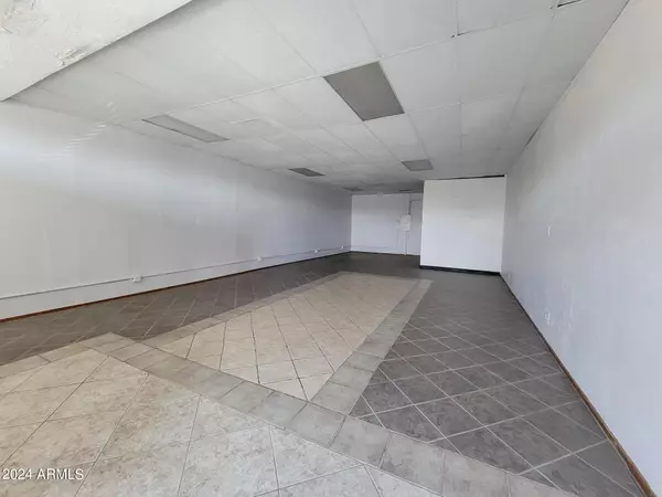 Tempe, AZ 85288,2531 E UNIVERSITY Drive