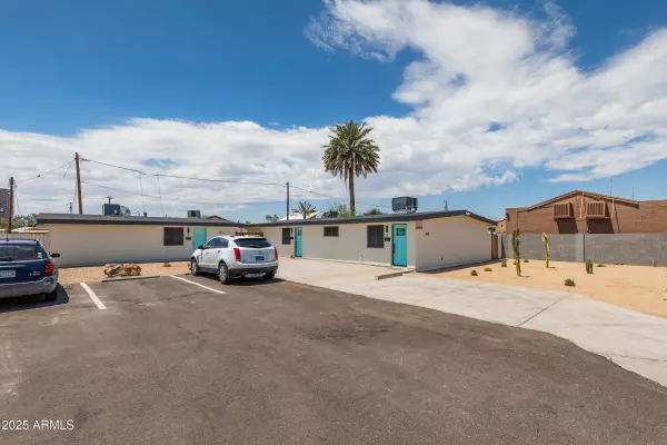 Phoenix, AZ 85014,1011 E AMELIA Avenue