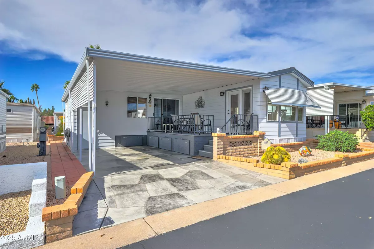 Mesa, AZ 85206,111 S GREENFIELD Road #440