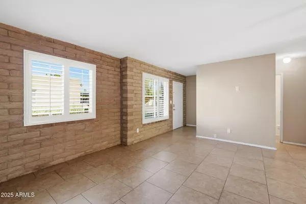 Mesa, AZ 85203,533 N LESUEUR --