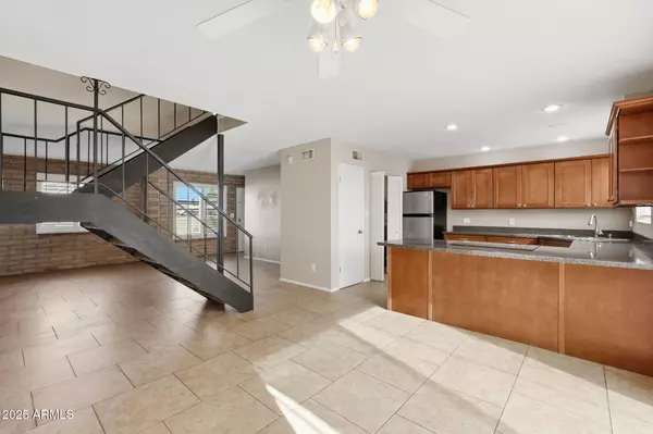 Mesa, AZ 85203,533 N LESUEUR --