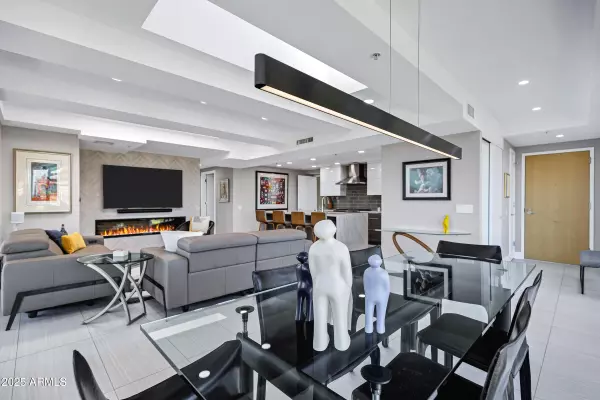 Scottsdale, AZ 85251,7137 E RANCHO VISTA Drive #6011