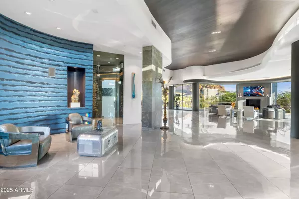 Paradise Valley, AZ 85253,6021 N 44TH Street