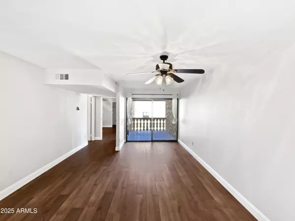 Scottsdale, AZ 85251,4950 N MILLER Road #337