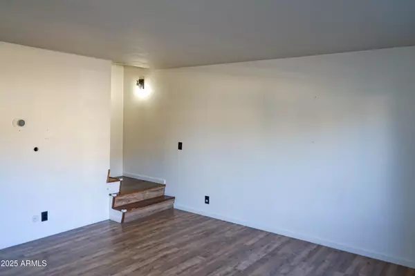 Scottsdale, AZ 85257,1261 N 84th Place