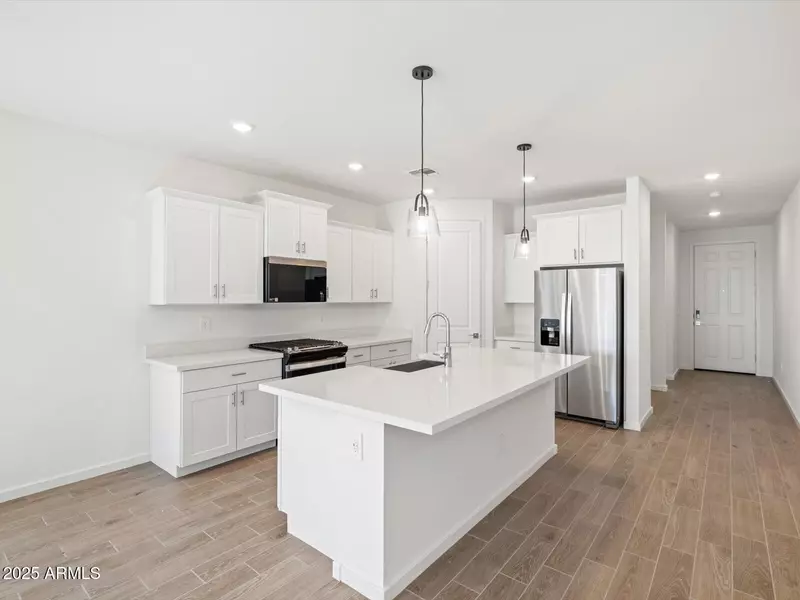 37015 W VERA CRUZ Drive, Maricopa, AZ 85138