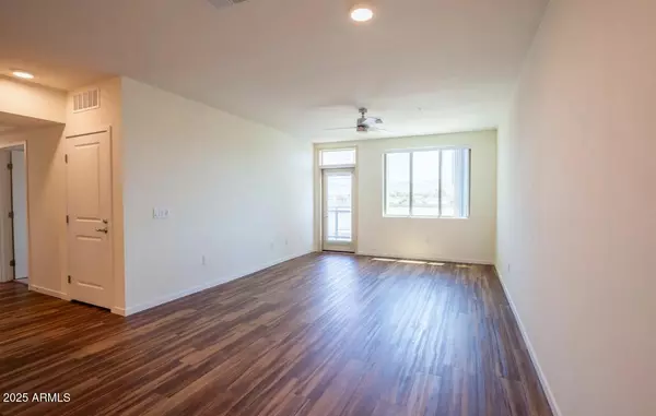 Phoenix, AZ 85041,2050 W SOUTHERN Avenue #2