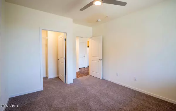Phoenix, AZ 85041,2050 W SOUTHERN Avenue #2