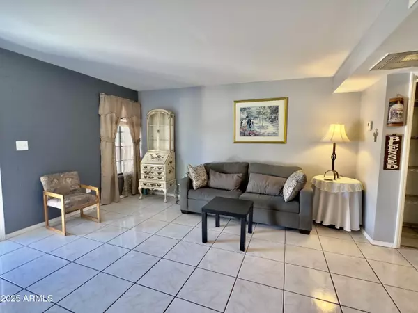 Green Valley, AZ 85614,248 S PASEO AGUILA -- #C