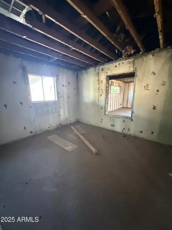 Phoenix, AZ 85009,2509 W WASHINGTON Street