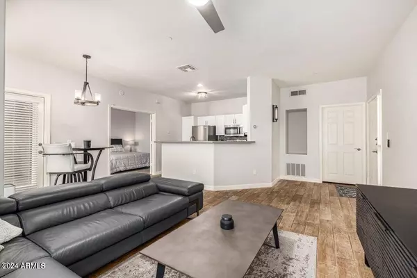 Scottsdale, AZ 85260,9550 E THUNDERBIRD Road #266