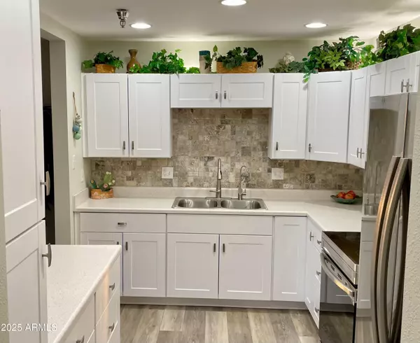 Mesa, AZ 85206,425 S PARKCREST -- #322