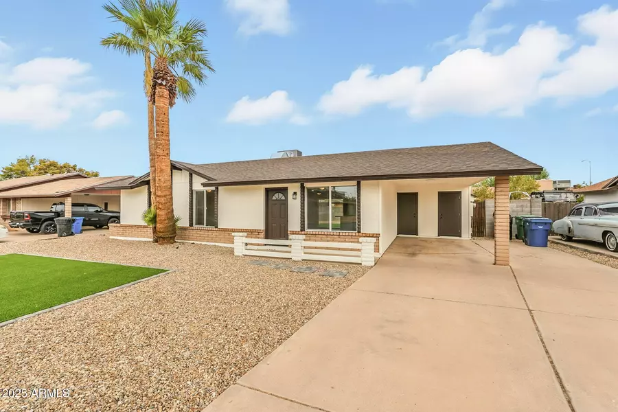 3262 E ENID Avenue, Mesa, AZ 85204