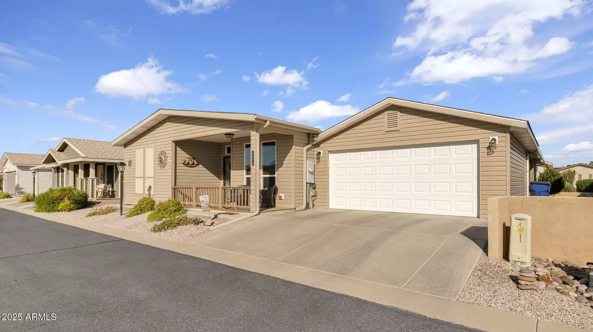 Apache Junction, AZ 85119,3301 S GOLDFIELD Road #6014