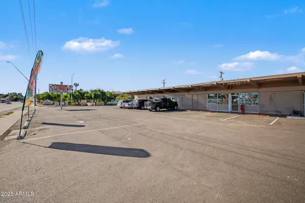 Mesa, AZ 85201,1704 N Country Club Drive