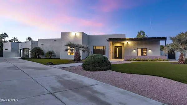 Paradise Valley, AZ 85253,6712 E Onyx Avenue