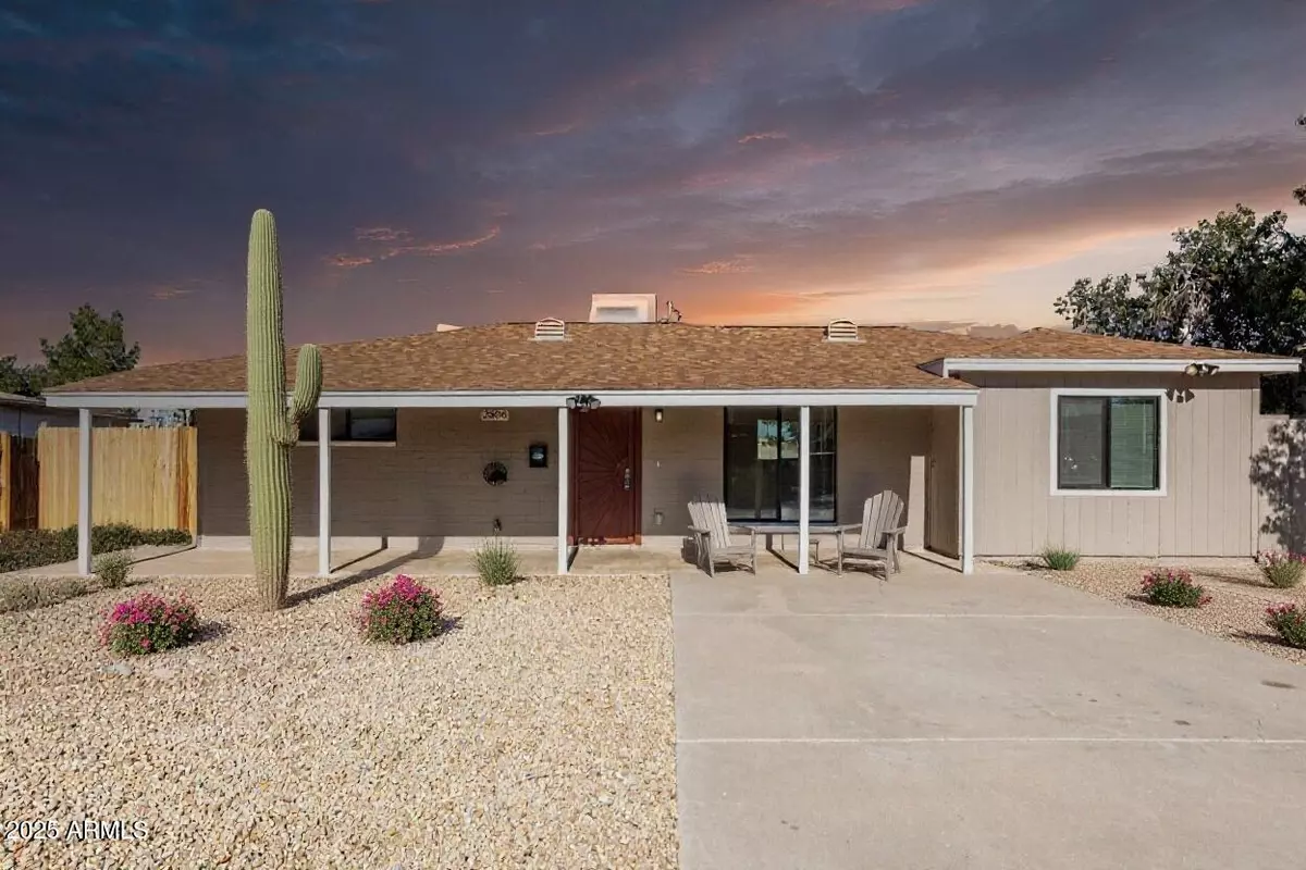 Phoenix, AZ 85051,2806 W ROYAL PALM Road