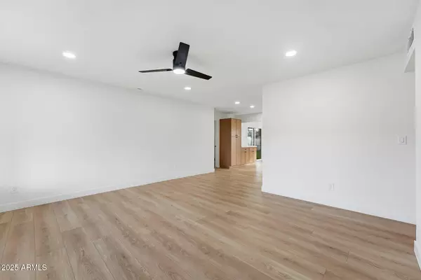 Mesa, AZ 85202,1909 W ONZA Avenue