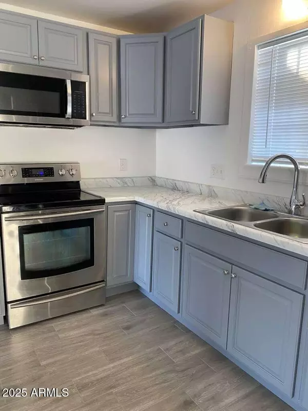 Phoenix, AZ 85029,3340 W CHARTER OAK Road