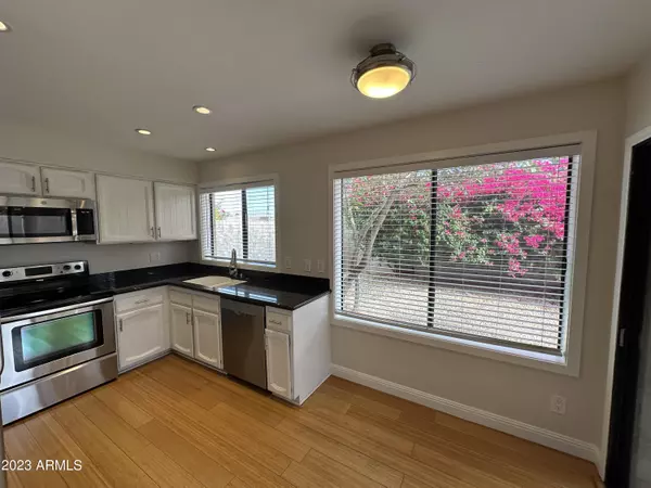 Scottsdale, AZ 85250,6745 N 79TH Place