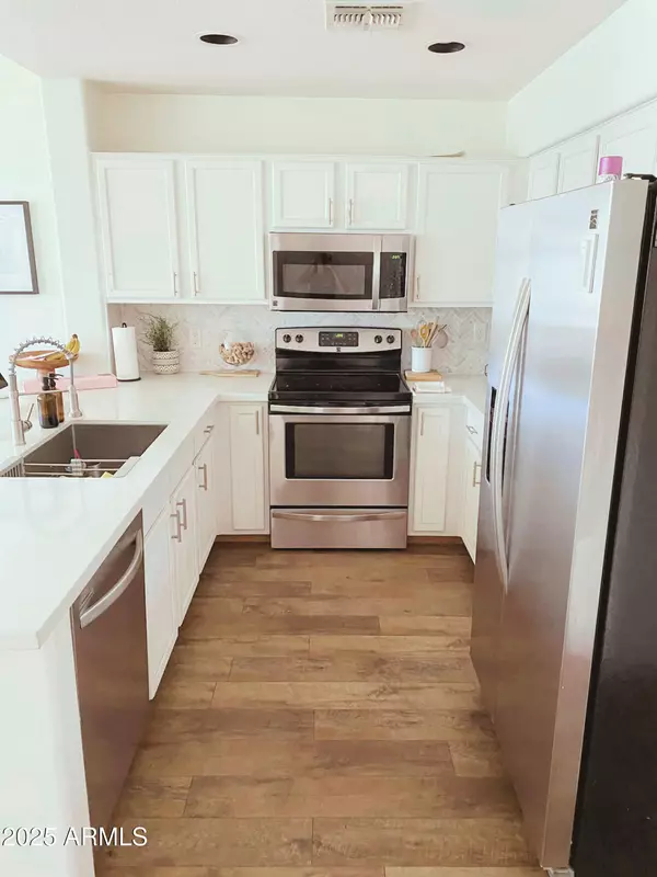 Tempe, AZ 85281,1886 E Don Carlos Avenue #147