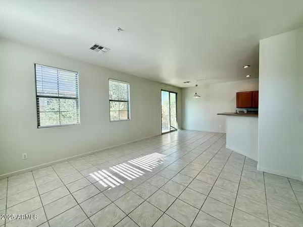 Phoenix, AZ 85043,1520 N 80TH Drive