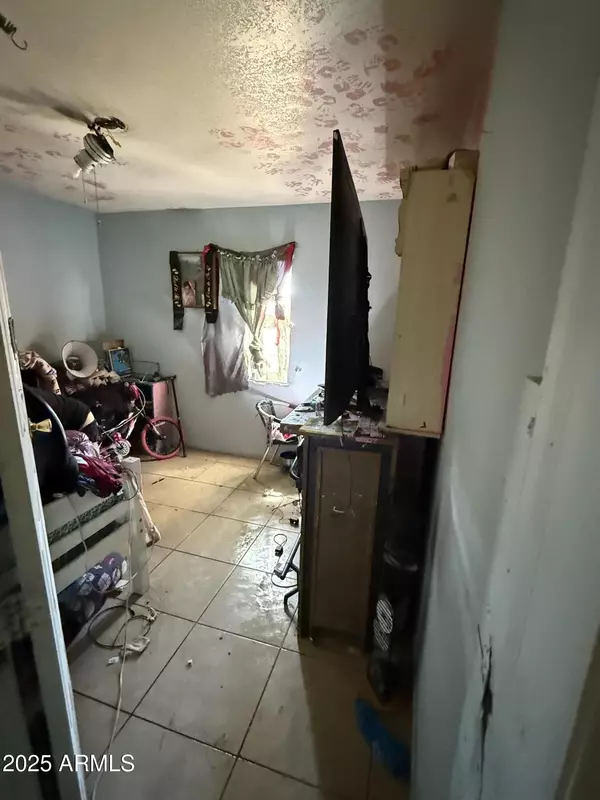 Phoenix, AZ 85009,3206 W PIERCE Street