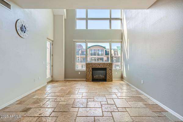 Phoenix, AZ 85003,17 W VERNON Avenue #615