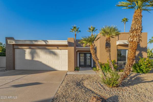 5526 N 77TH Way, Scottsdale, AZ 85250