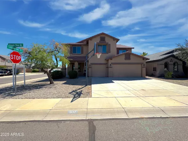 1637 W GREEN TREE Drive, San Tan Valley, AZ 85144