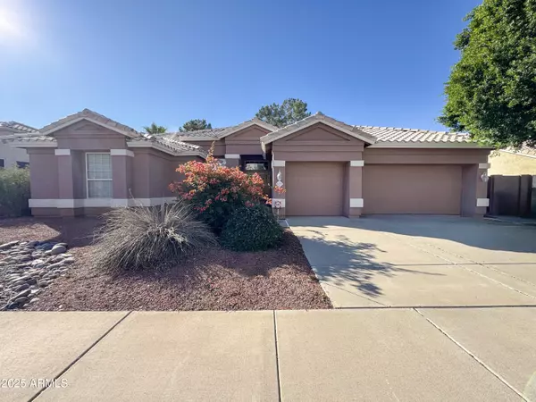 6273 W LOUISE Drive, Glendale, AZ 85310