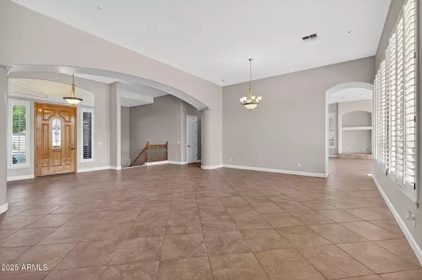 Phoenix, AZ 85083,4417 W LAWLER Loop