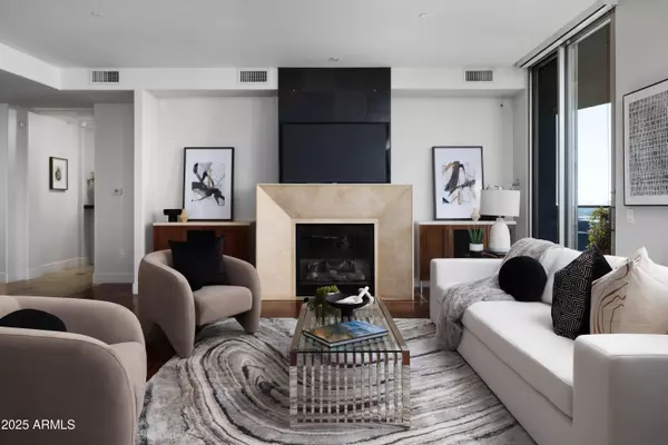 Phoenix, AZ 85016,2402 E ESPLANADE Lane #1001