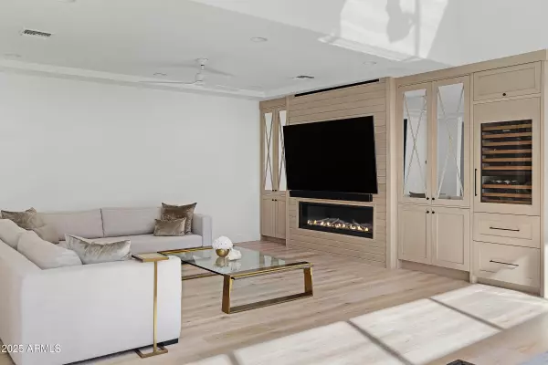 Phoenix, AZ 85018,5841 N Echo Canyon Circle