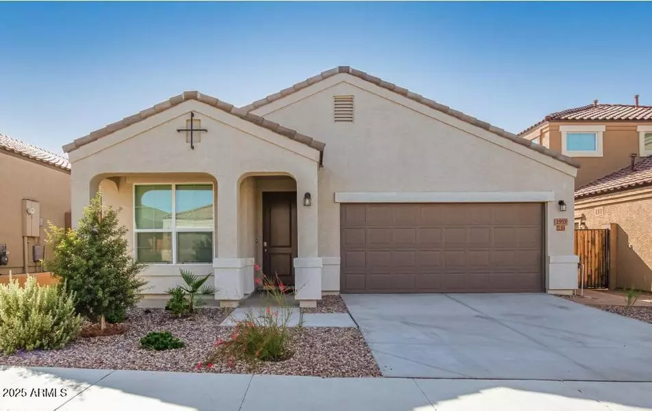 1953 W Yellowbird Lane, Phoenix, AZ 85085