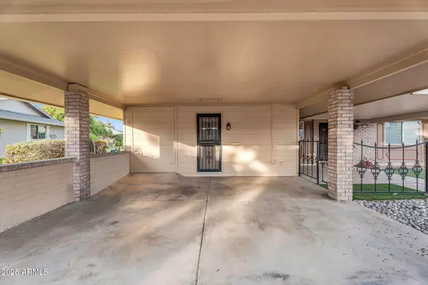 Sun City, AZ 85351,13621 N EMBERWOOD Drive