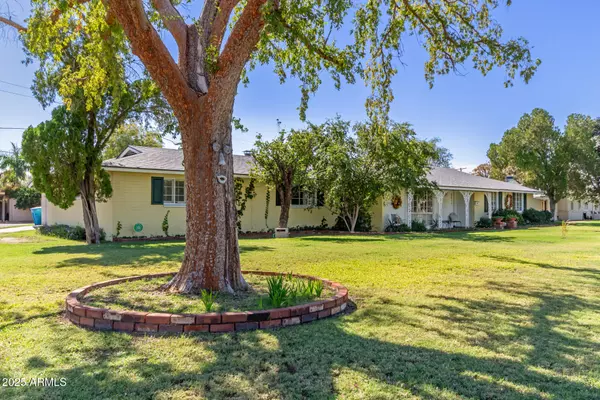 Phoenix, AZ 85009,2011 W CAMBRIDGE Avenue