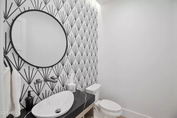 Scottsdale, AZ 85251,6528 E 2ND Street