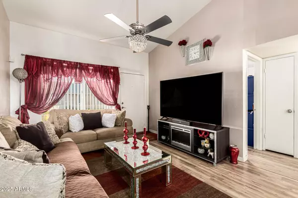 Phoenix, AZ 85042,4028 E CARSON Road