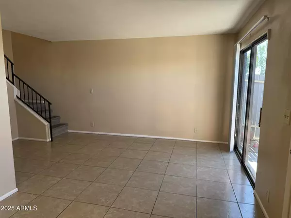 Chandler, AZ 85225,286 W PALOMINO Drive #118