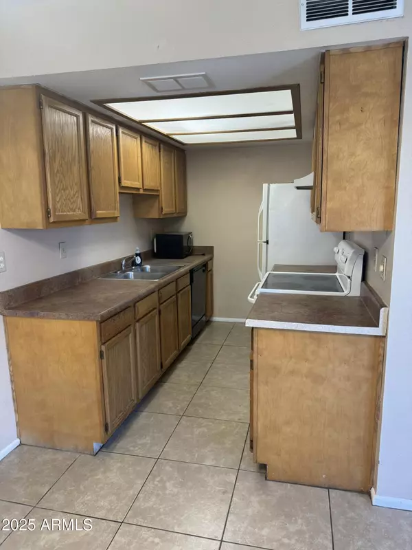 Chandler, AZ 85225,286 W PALOMINO Drive #118