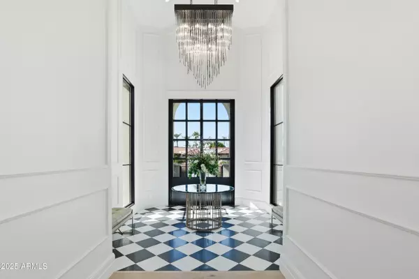 Paradise Valley, AZ 85253,8635 N 65TH Street