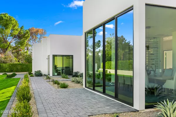 Paradise Valley, AZ 85253,5800 N MONTE VISTA Drive