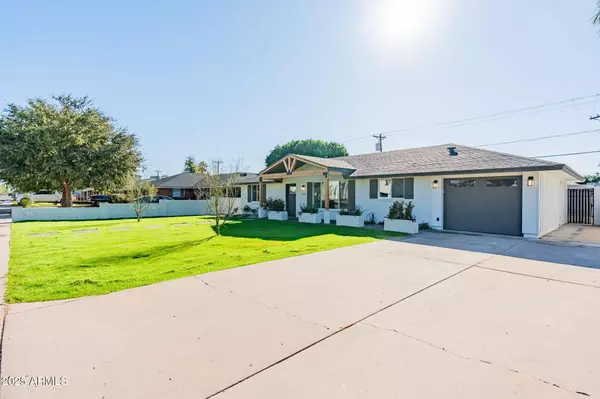 Phoenix, AZ 85018,3615 E CLARENDON Avenue