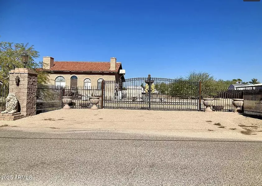 1732 W YEARLING Road, Phoenix, AZ 85085
